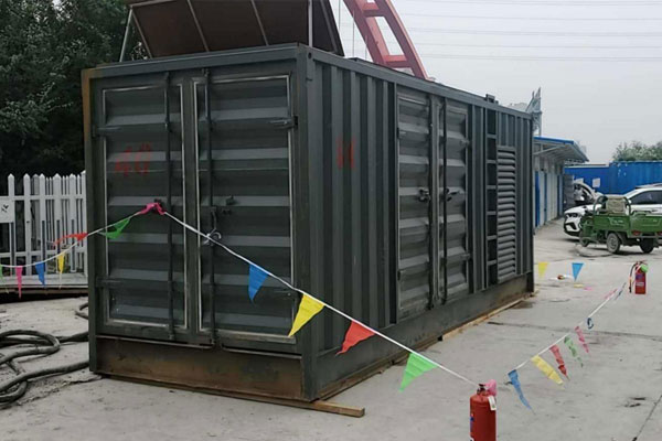 济南发电机租赁空气滤清器多久更换一次？